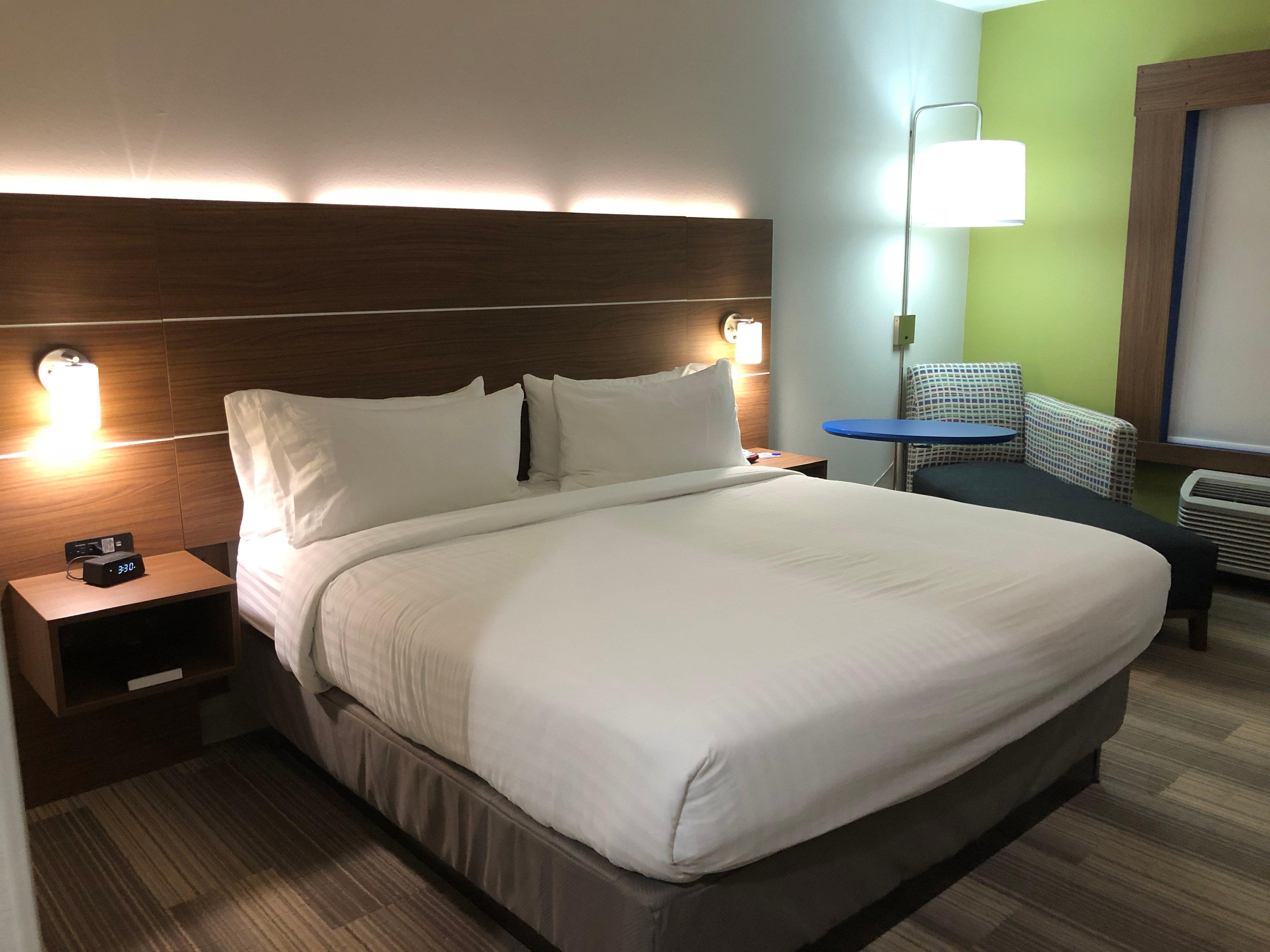 Holiday Inn Express & Suites Pineville-Alexandria Area Eksteriør billede