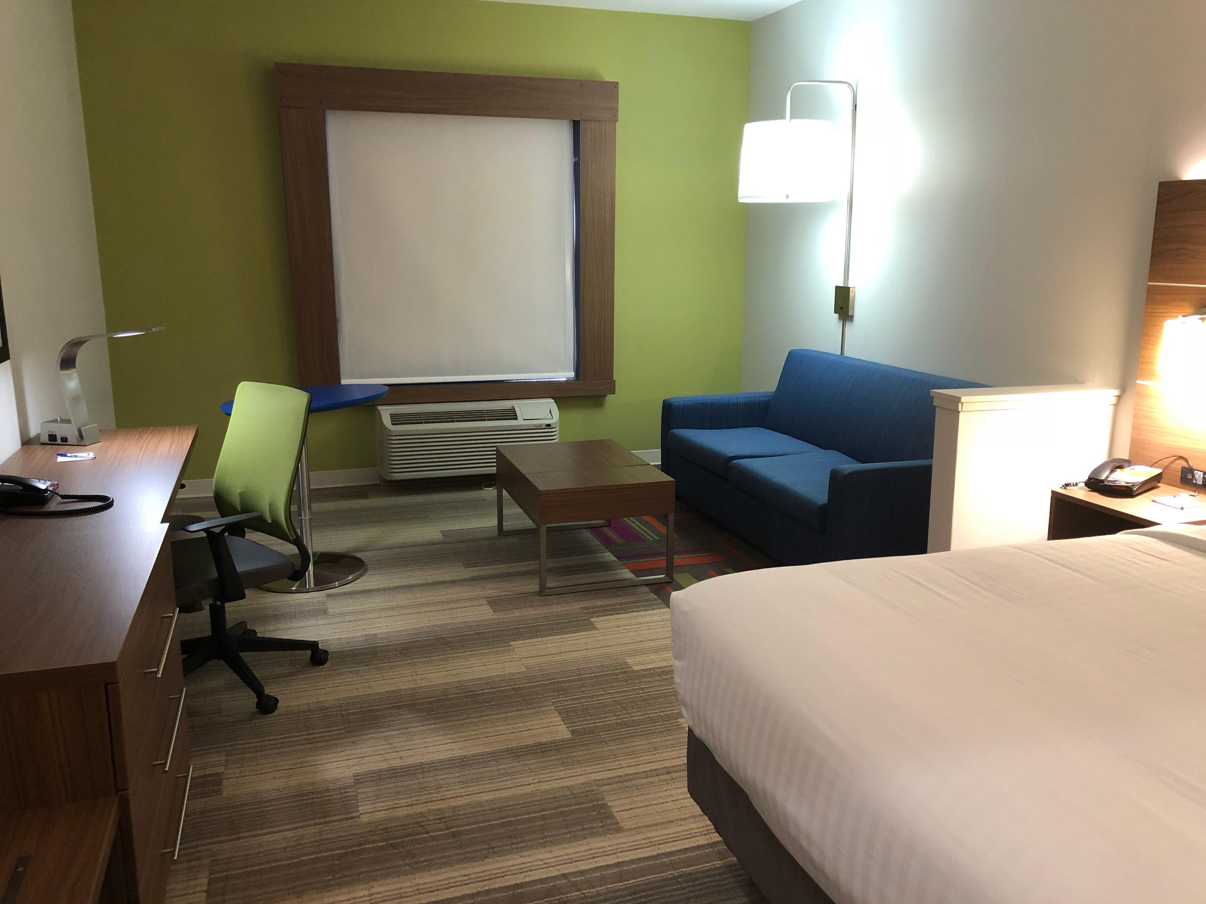 Holiday Inn Express & Suites Pineville-Alexandria Area Eksteriør billede