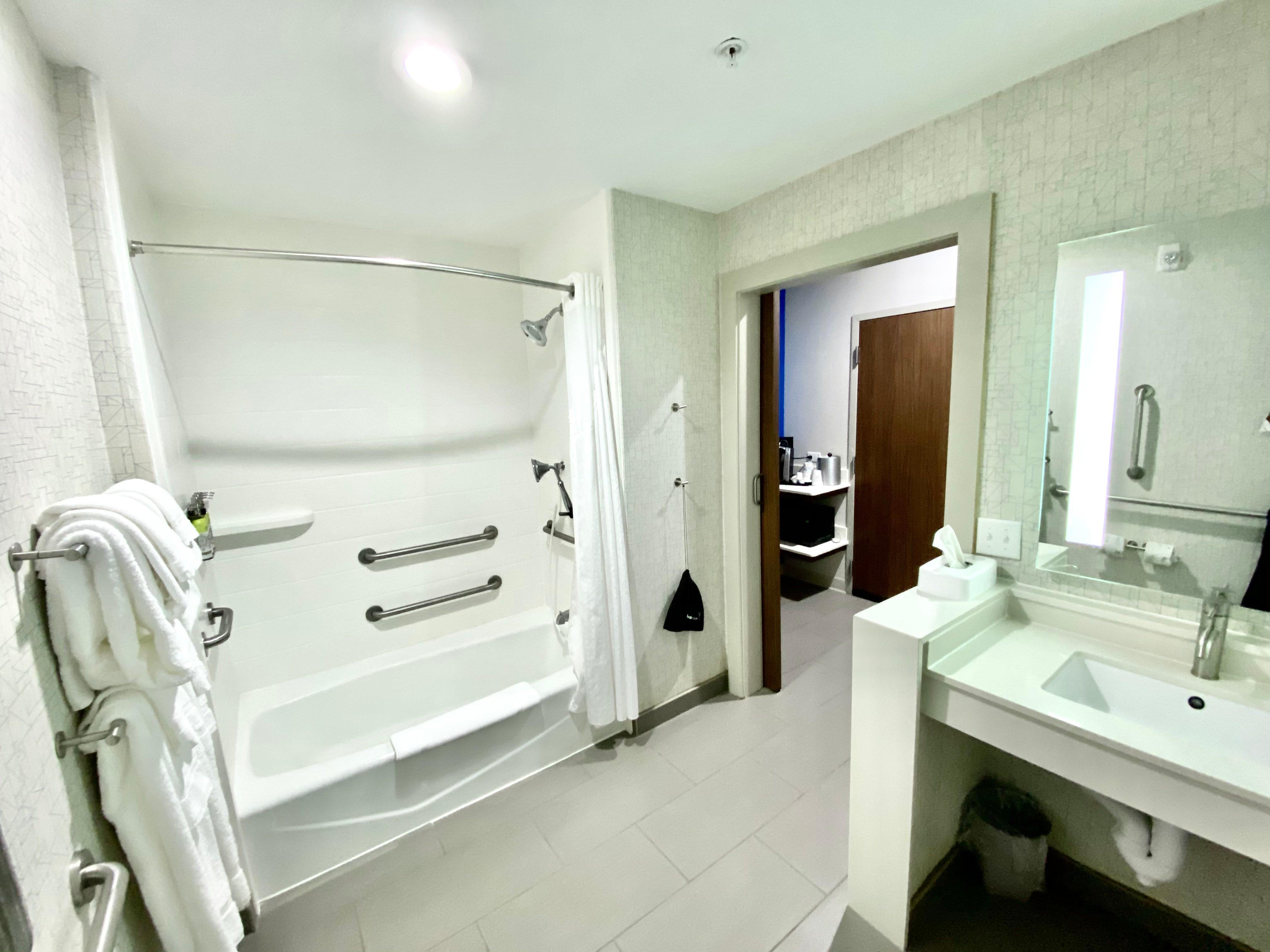 Holiday Inn Express & Suites Pineville-Alexandria Area Eksteriør billede