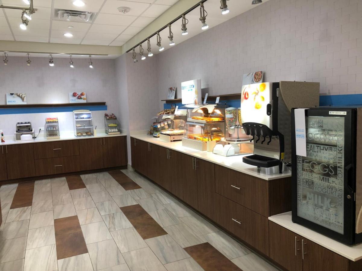 Holiday Inn Express & Suites Pineville-Alexandria Area Eksteriør billede